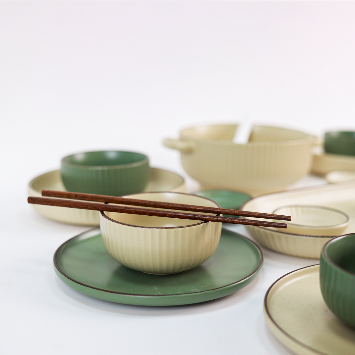 Chinese Dining Set for 6 — Ribbed Stoneware Tureen, Bowls, Plates & Platter with Chopsticks & Spoons (Green & Cream)