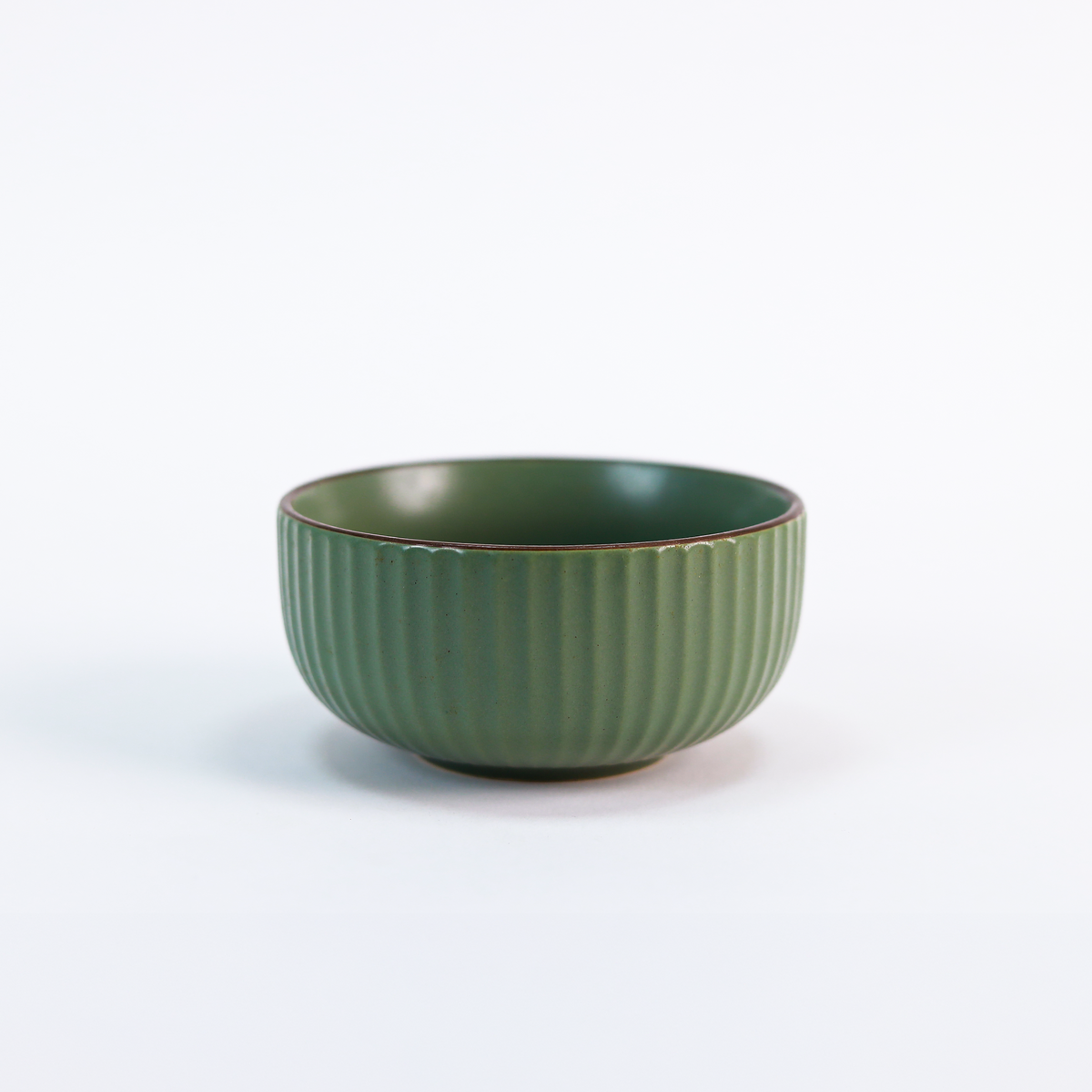Chinese Dining Set for 4 — Ribbed Stoneware Bowls with Chopsticks & Spoons (Green & Cream)